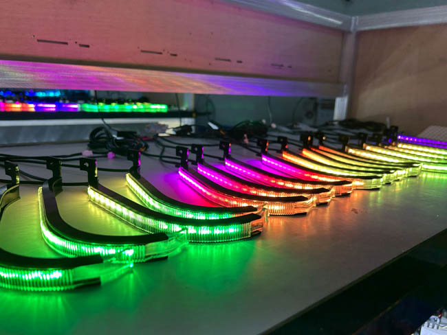 Luces diurnas multicolor para Hilux: ilumina tu camino con personalidad y una estética tecnológica