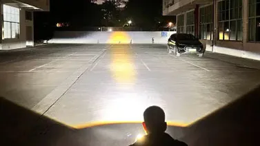 Prueba de rendimiento nocturno de los faros