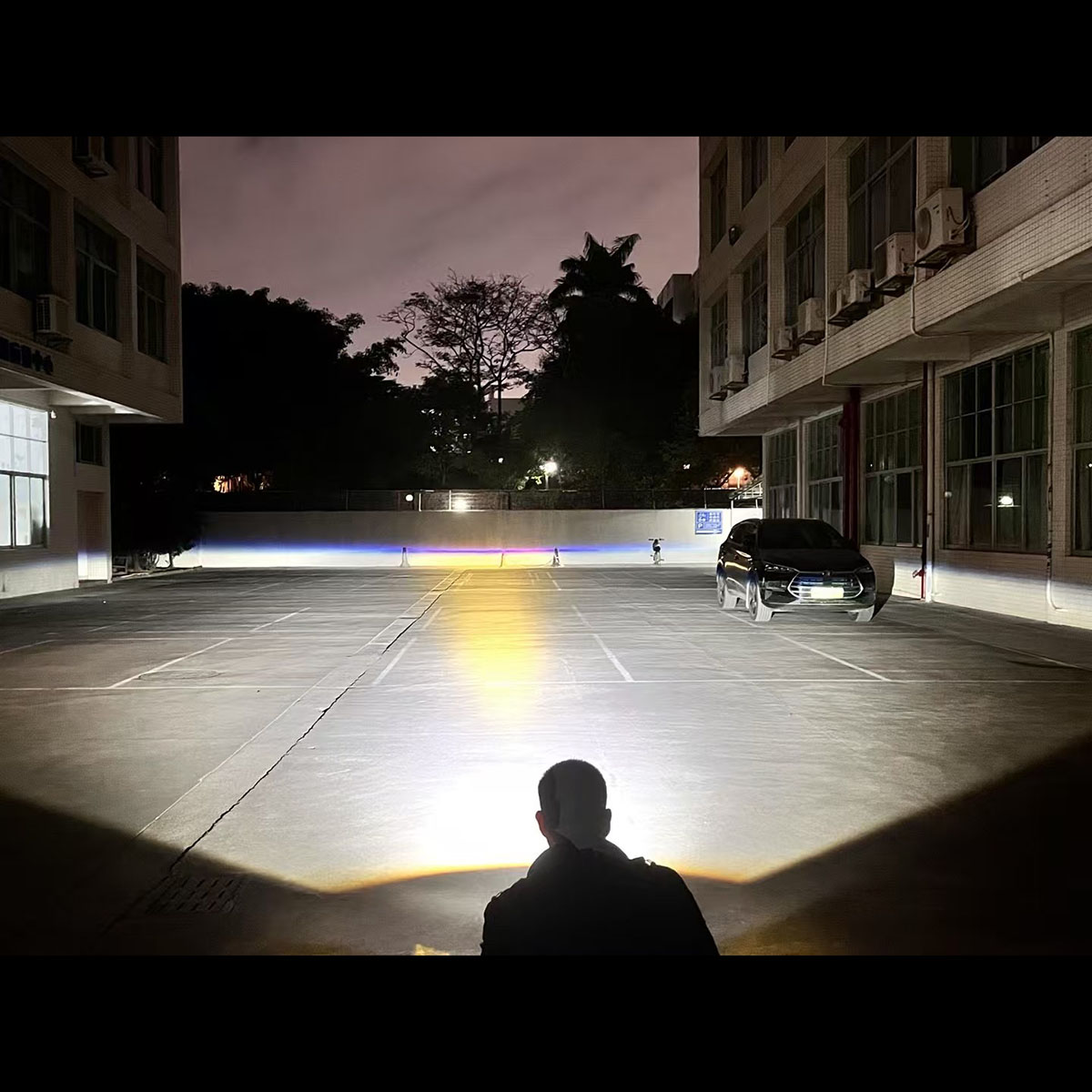 Proyector LED VAHID E10 Pro+ Y de 3,0 pulgadas: mayor luminosidad, doble reflector y disipación de calor mejorada