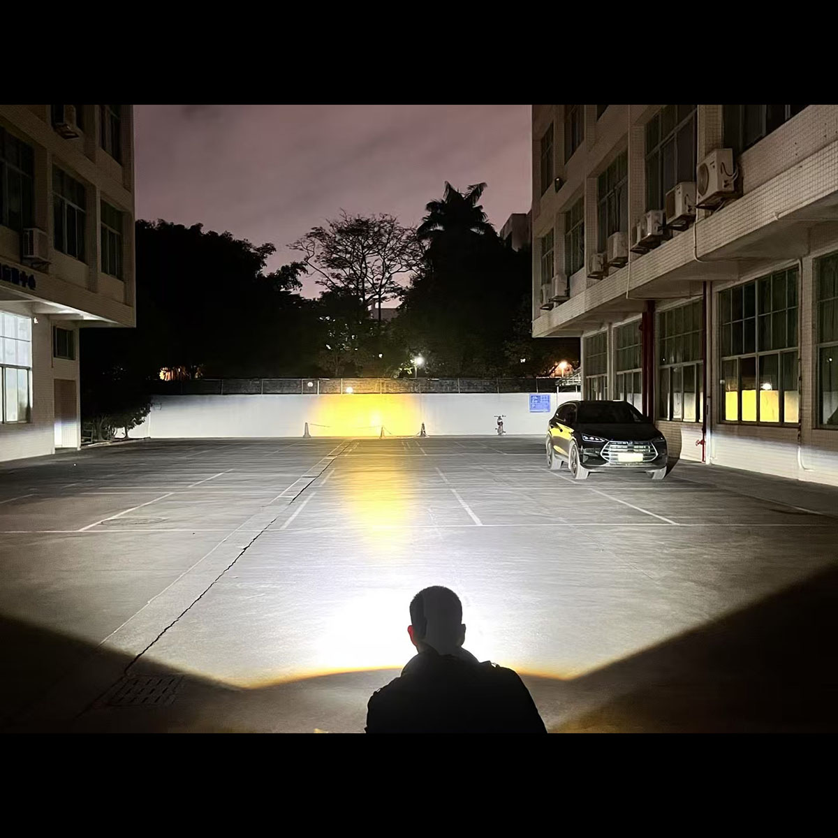 Proyector LED VAHID E10 Pro+ Y de 3,0 pulgadas: mayor luminosidad, doble reflector y disipación de calor mejorada
