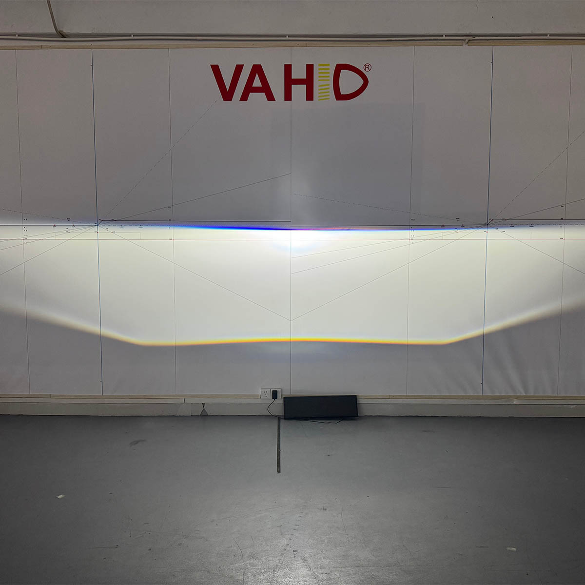 Proyector Bi-LED VAHID V5 de 2,5 pulgadas y 7500 lm, con 2 lentes láser para retrofit y mejora de faros