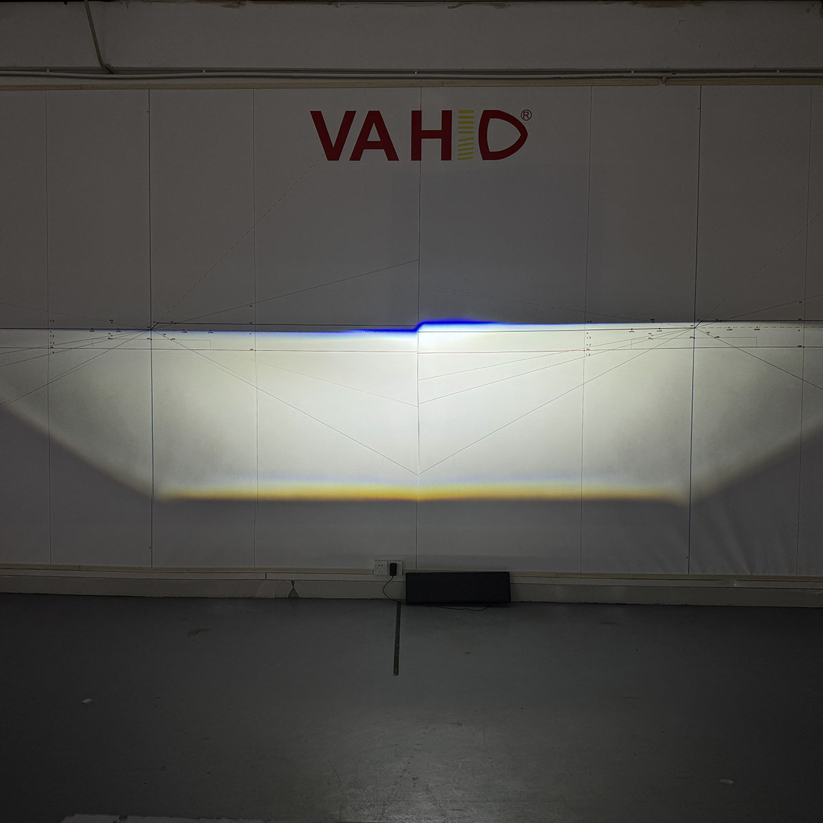 Proyector LED VAHID G3 de 2,5 pulgadas y 9500 lm para retrofit y mejora de faros