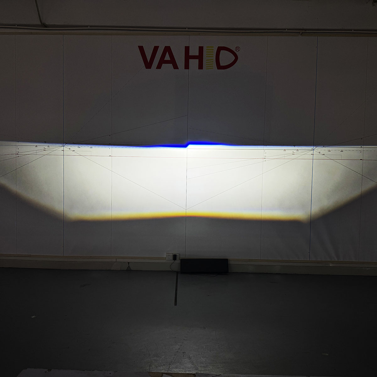 Proyector LED VAHID G4 de 2,5 pulgadas y 9000 lm para retrofit y mejora de faros