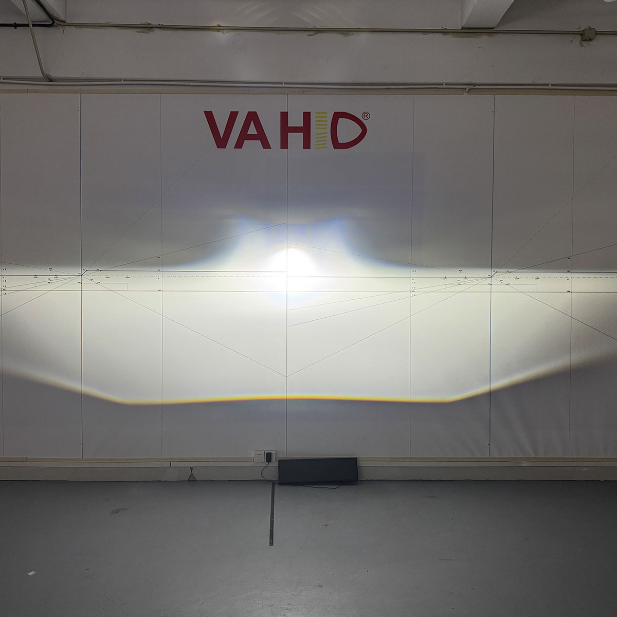 Proyector LED VAHID G5 de 2,5 pulgadas y 9500 lm para retrofit y mejora de faros